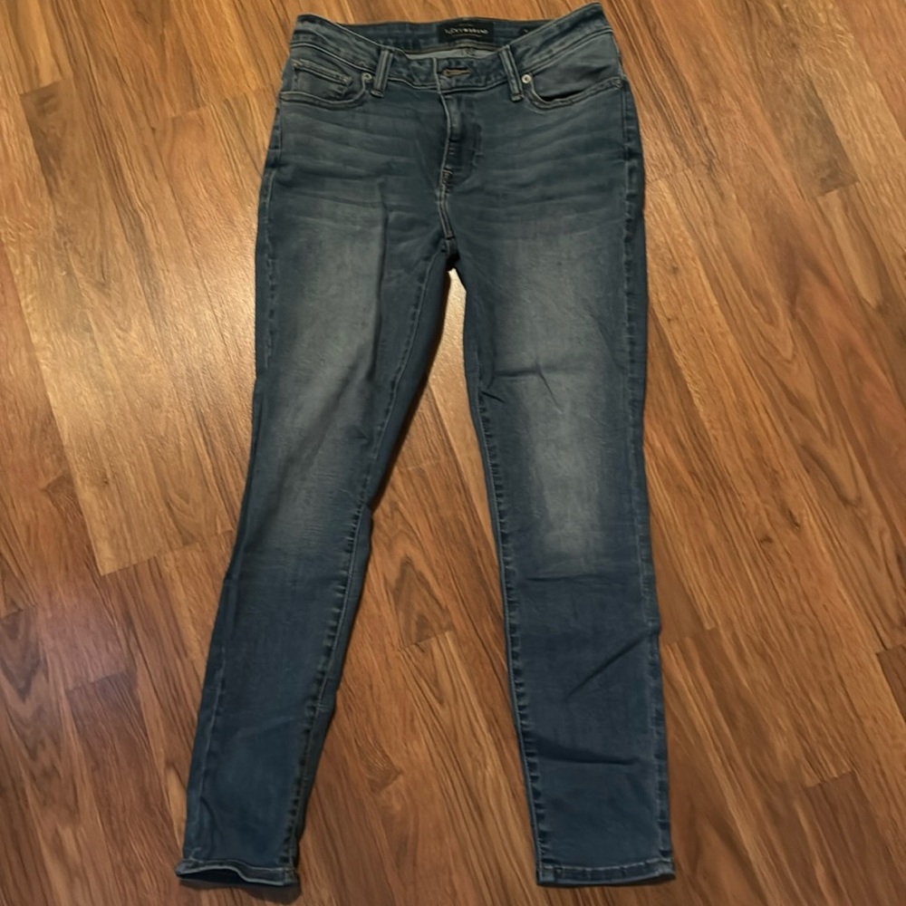 Size 6/28 lucky brand stretch jeans straight leg